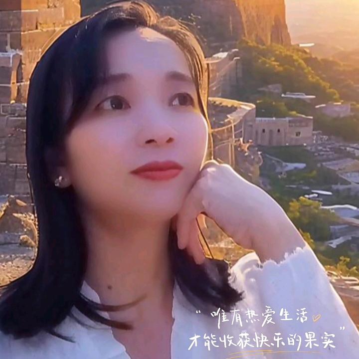 笑得那么开心