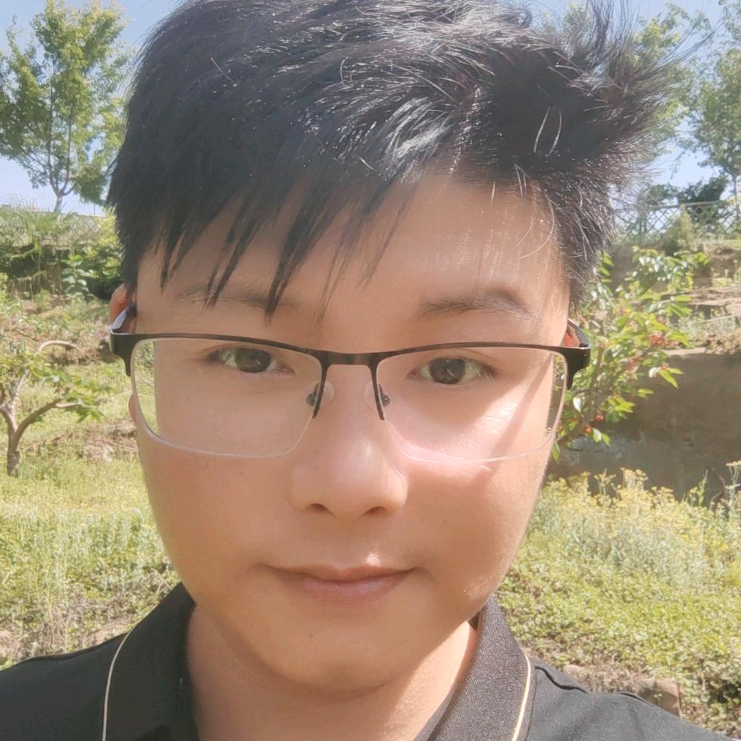 冬天最流氓，总是喜欢对我冻手冻脚