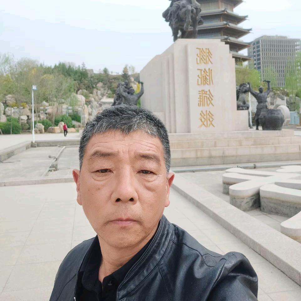 爱喝酒的四哥