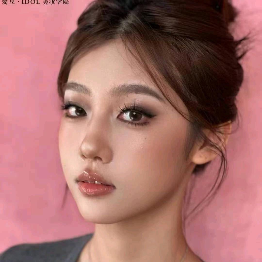 爱豆—方方老师