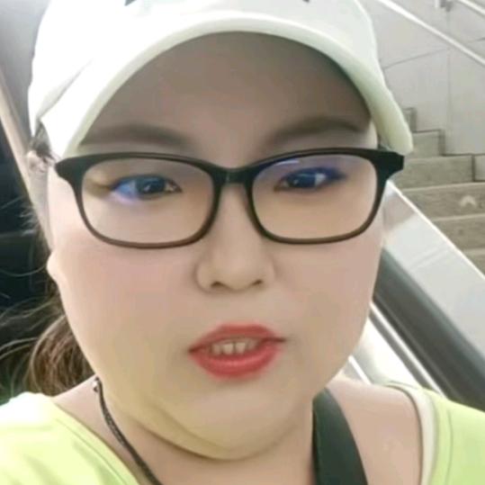 成成，医院做陪护，