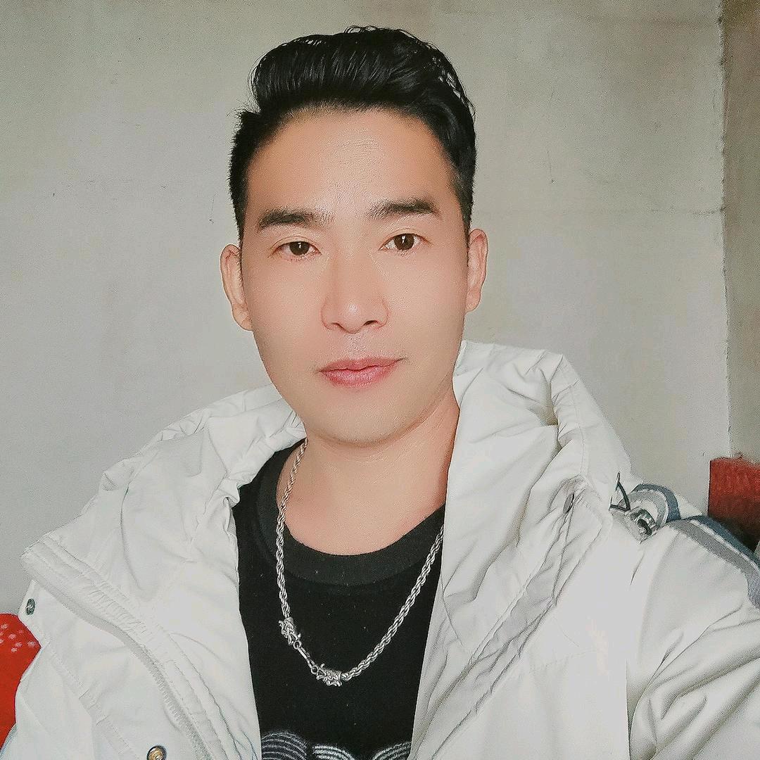 楠哥