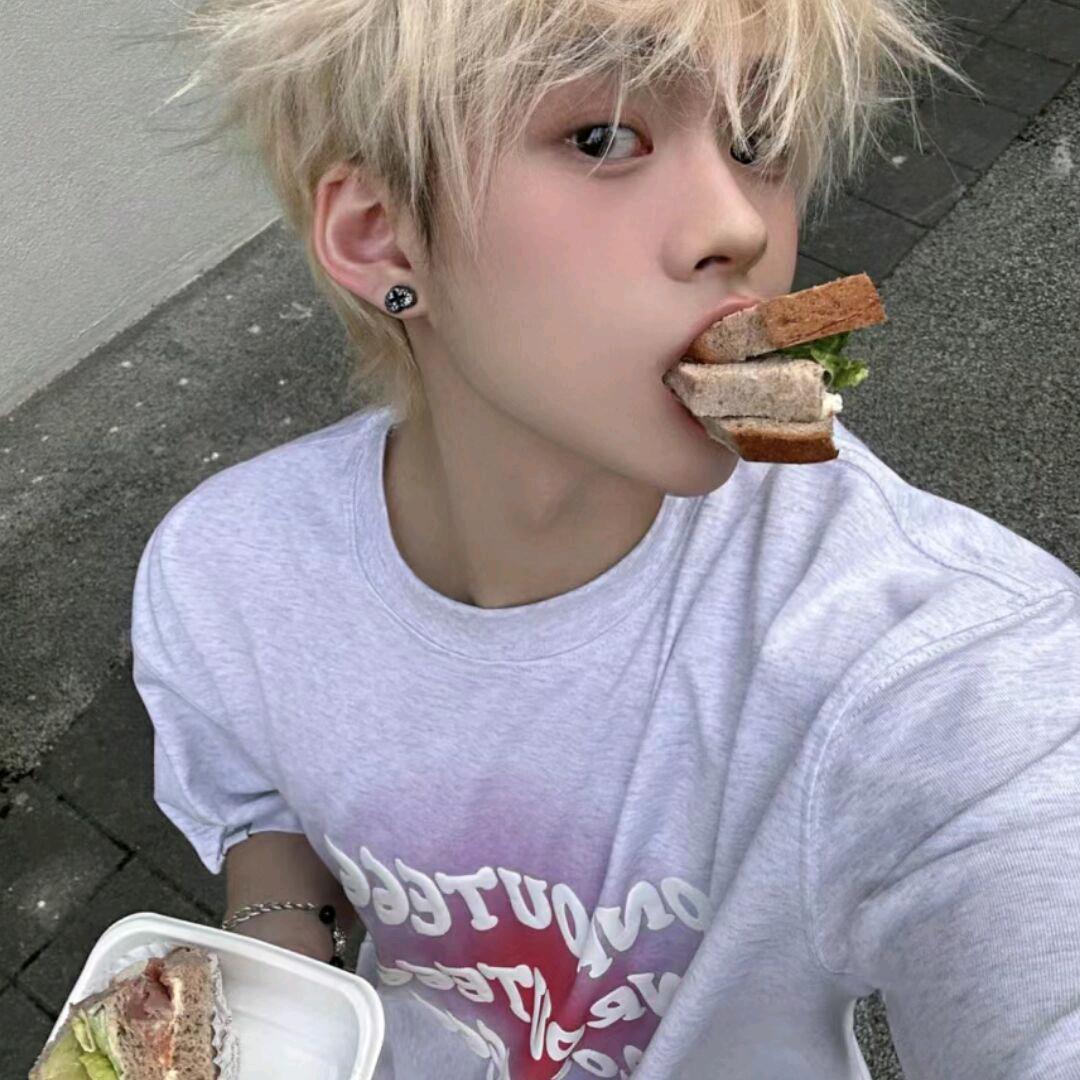 乔乔扇飞你