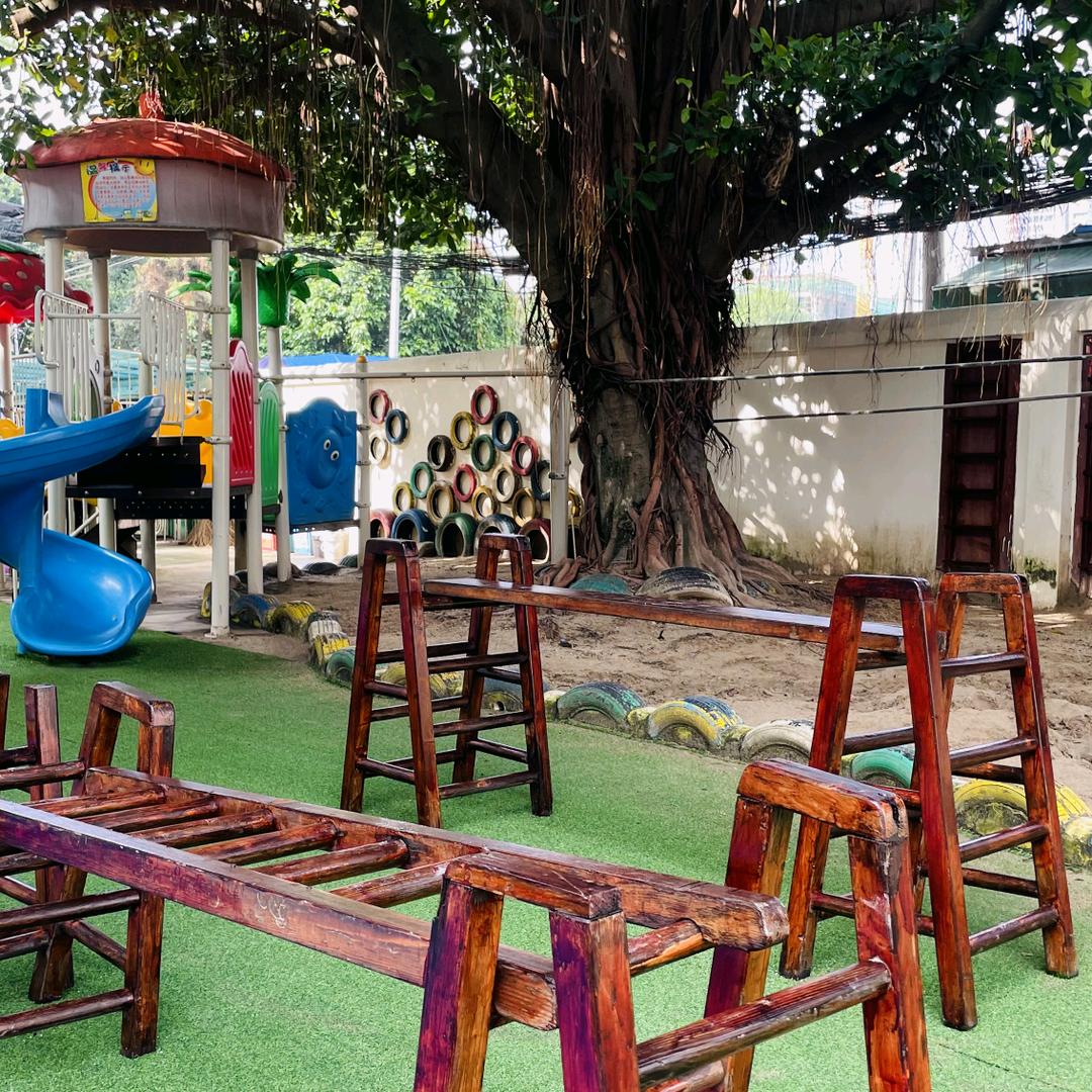 早育苗·富德中童幼儿园