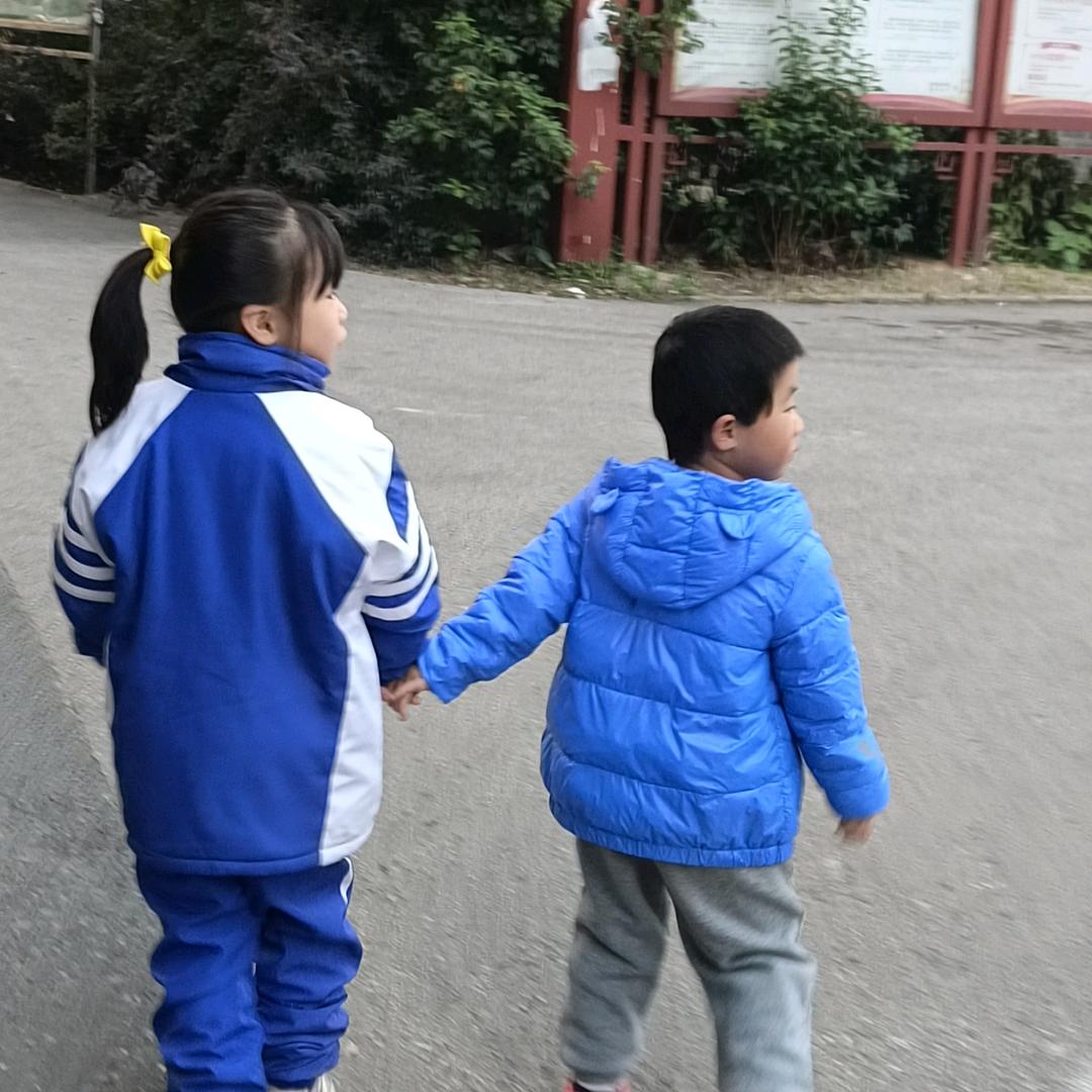 💕谭谈💞⁵²⁰
