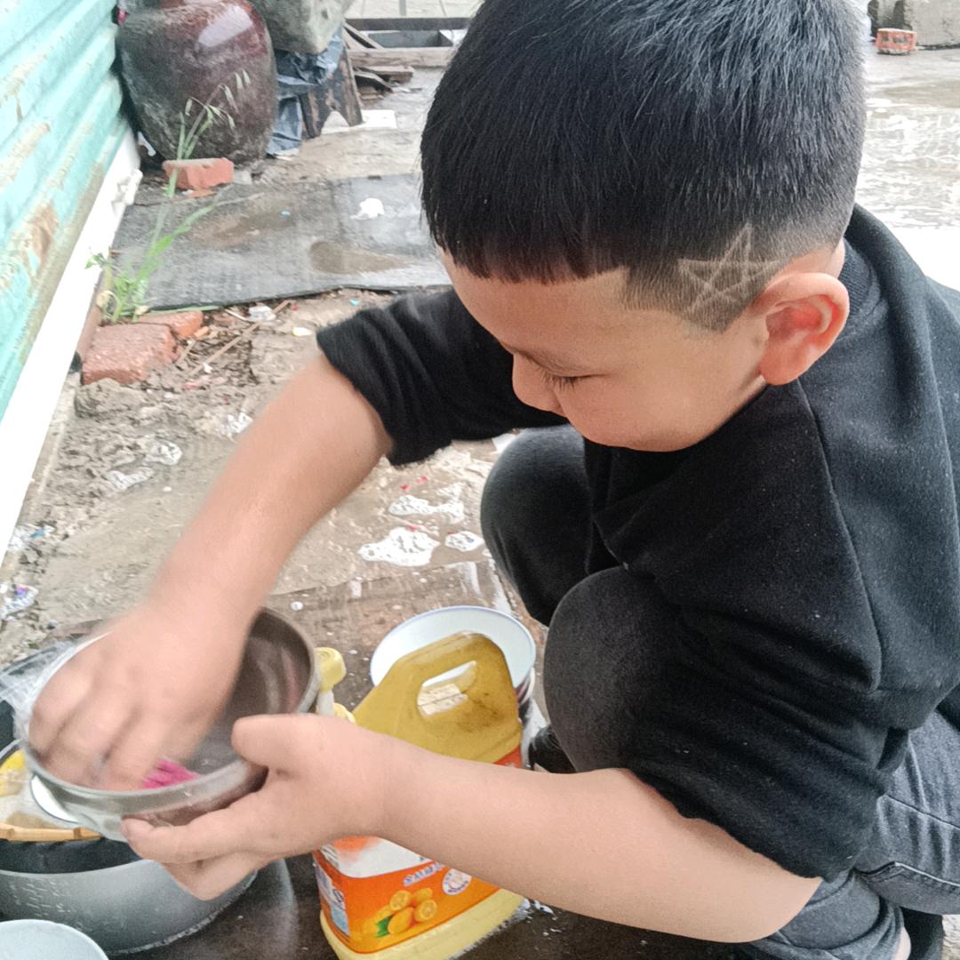 彩宏。橱窗有好物一拒绝连赞