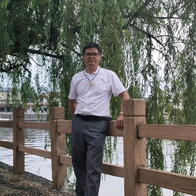 三河乐队曾宪铭