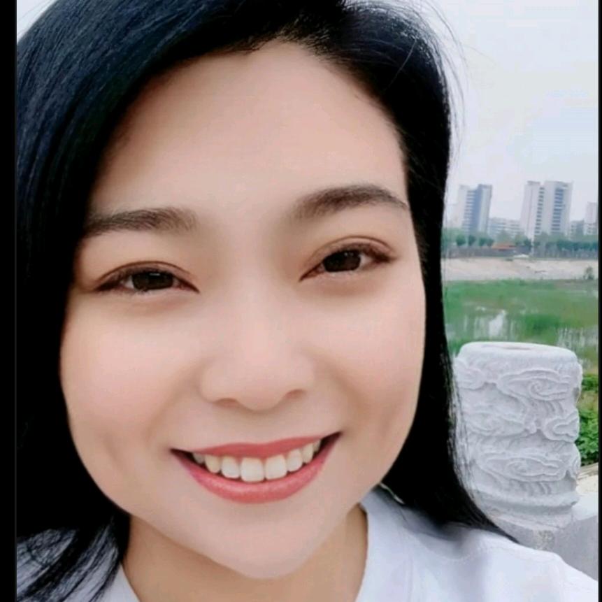 轻奢寄卖～闫