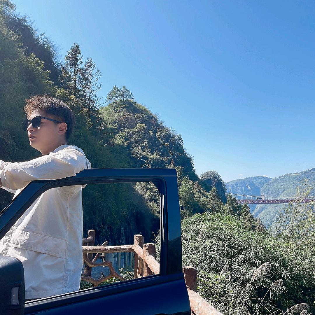 白日孟(庆鱼年三文鱼刺身)