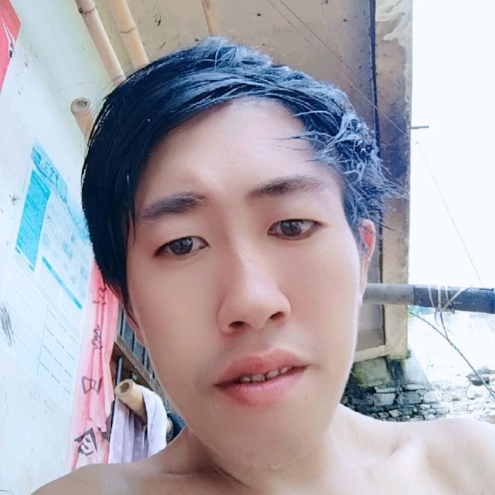愿得一人心，白首不分离