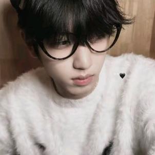 噜噜大王. 苒🥥.