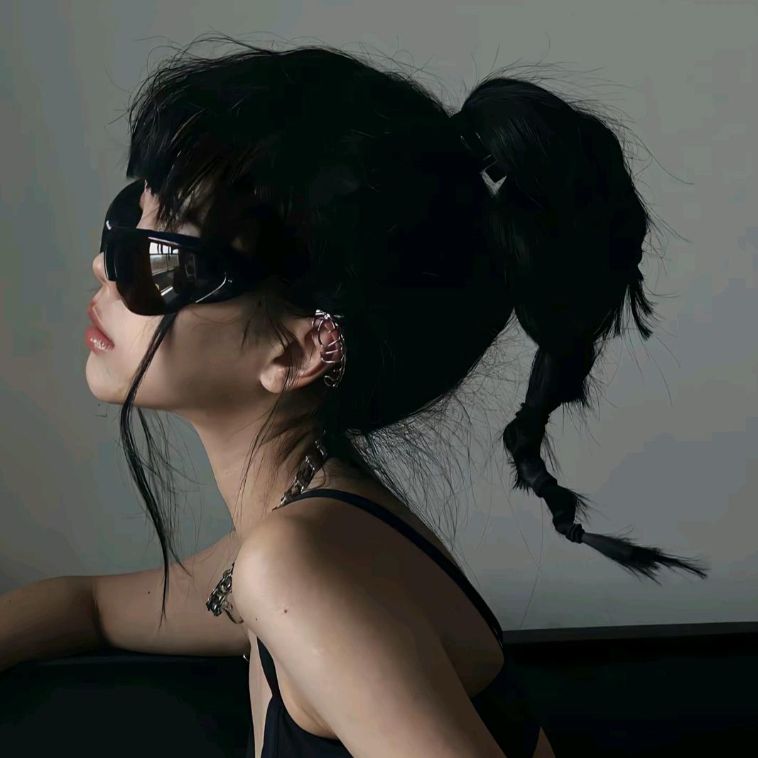 扶老奶奶闯红灯