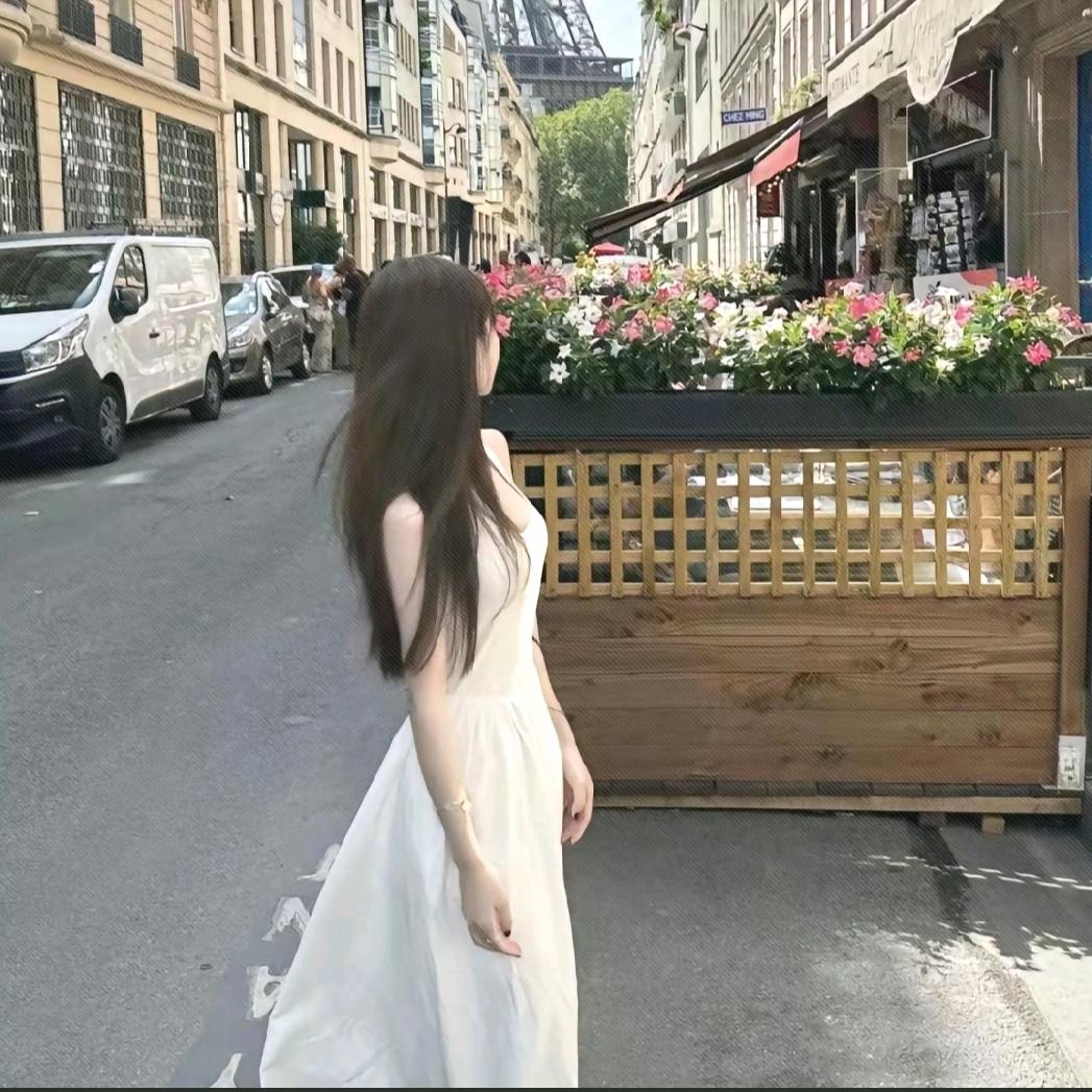 季妤婧.