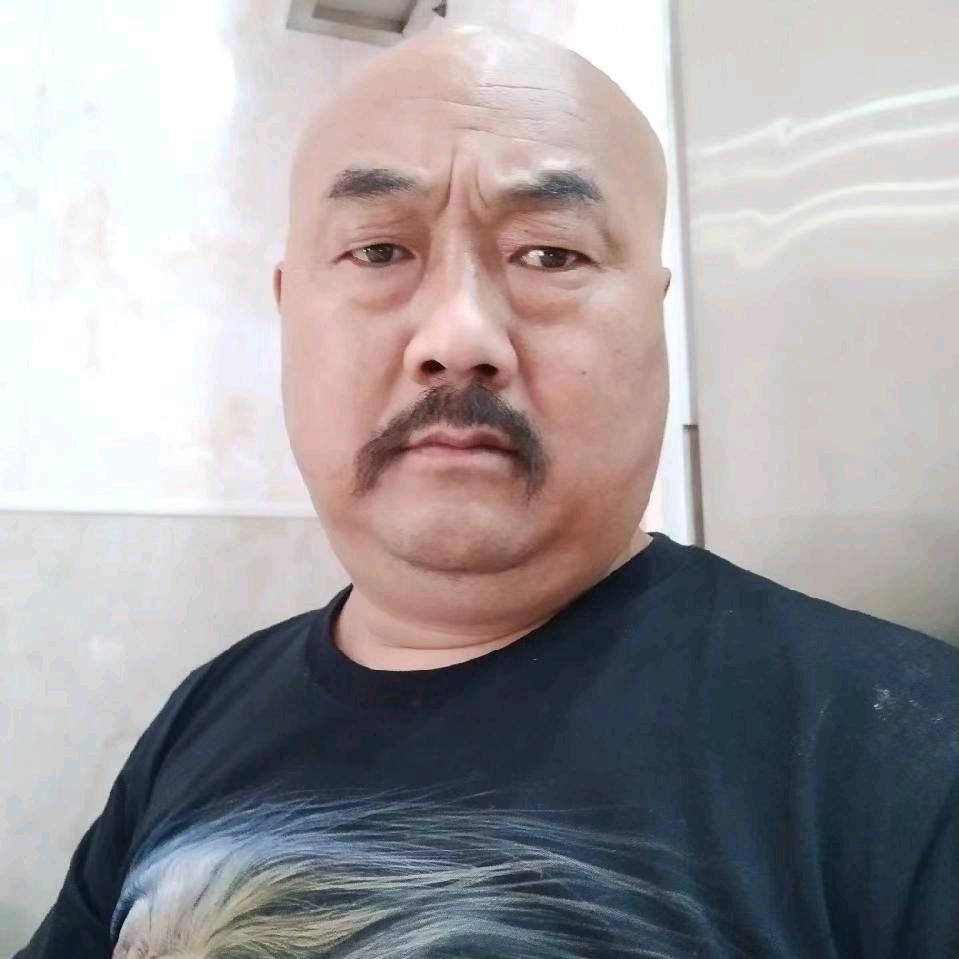 山西省平陆县药材公司对面两绝饺子贾文强