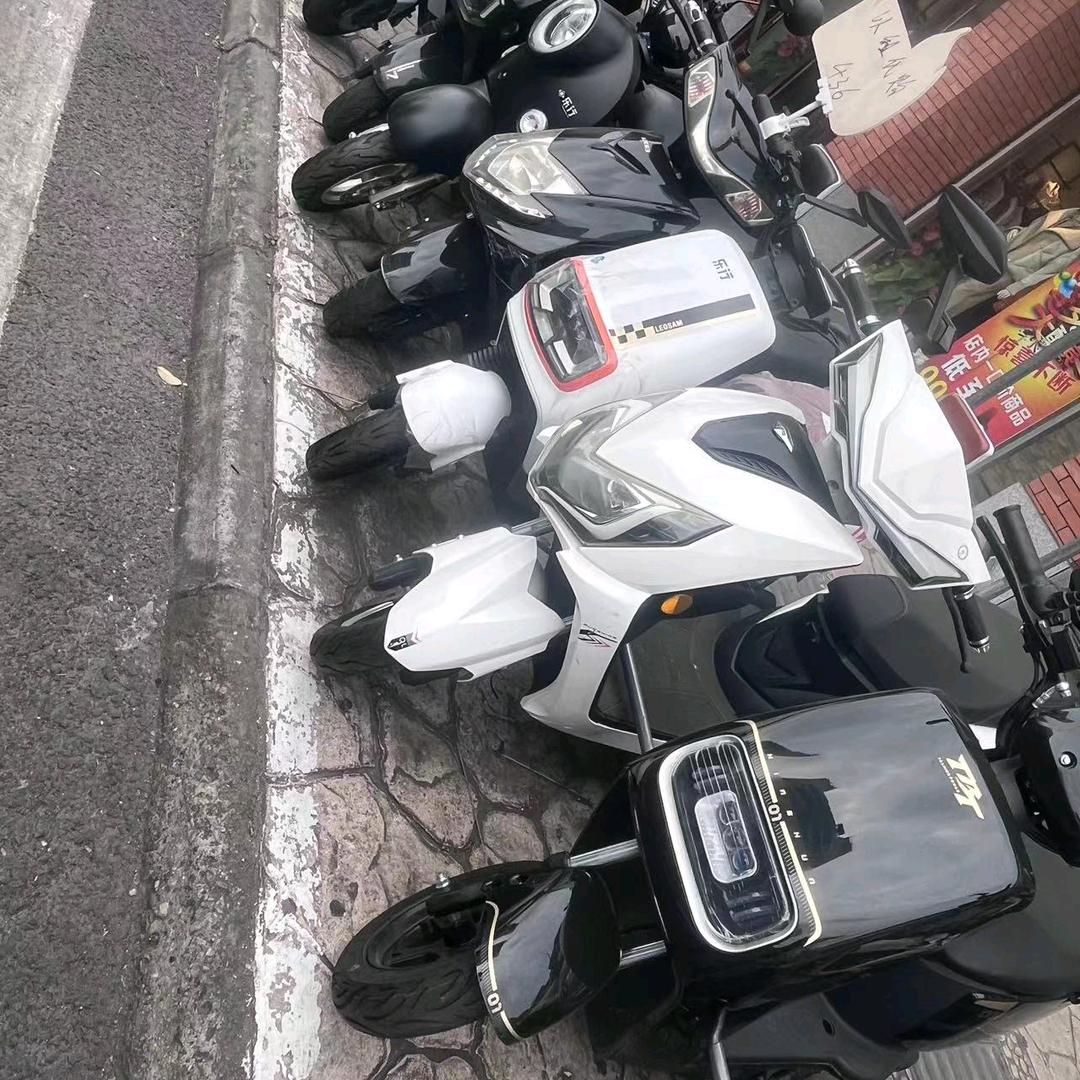 一环路雅迪电动车