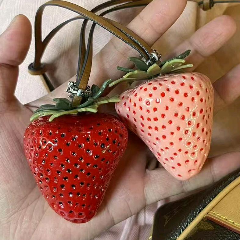 袜子穿在鞋子里