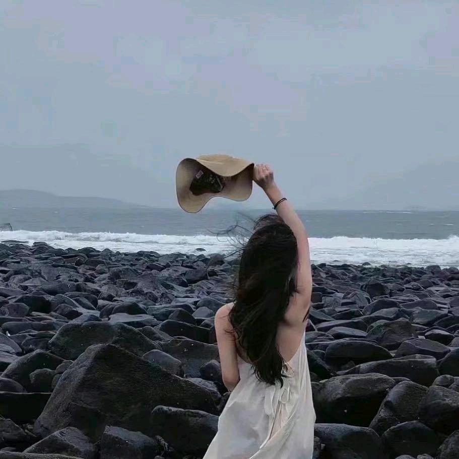 芷芷穿不完