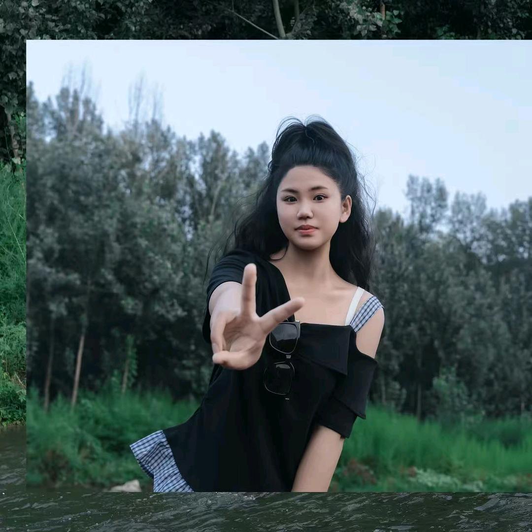 zz是个美容师。