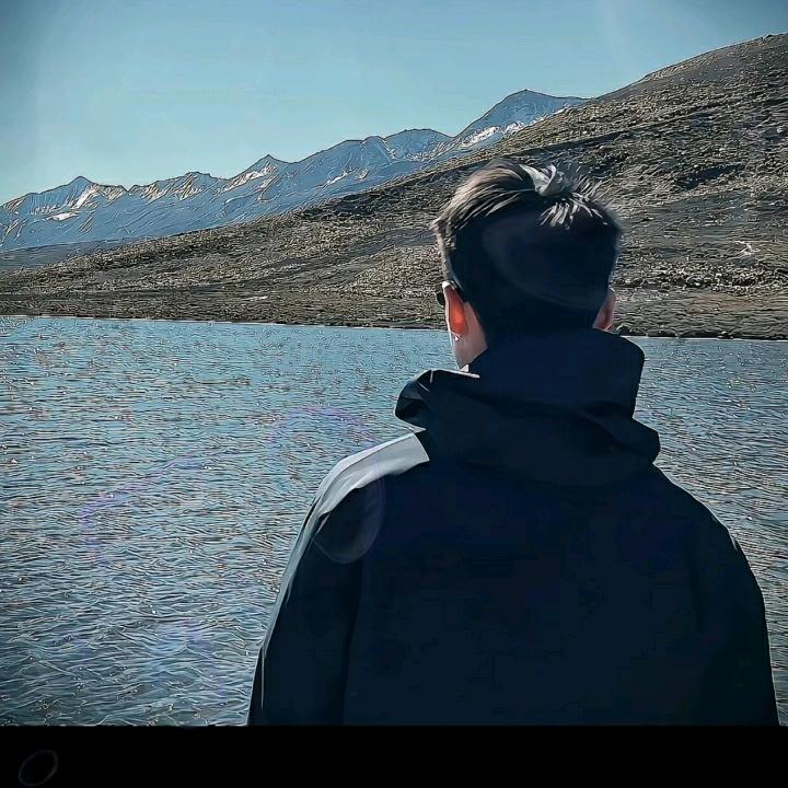 洛职  神明同学