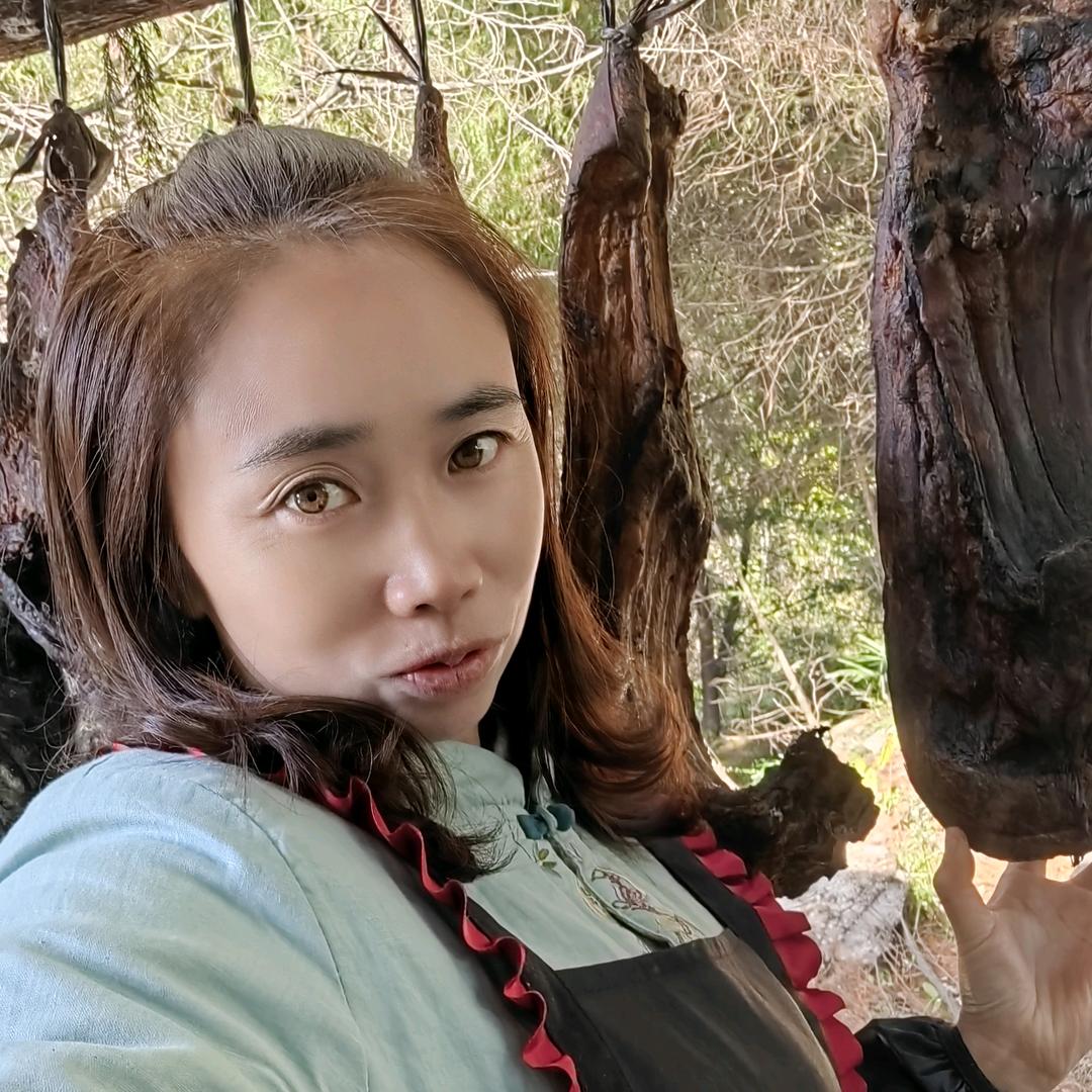 重庆游幺妹儿腊肉