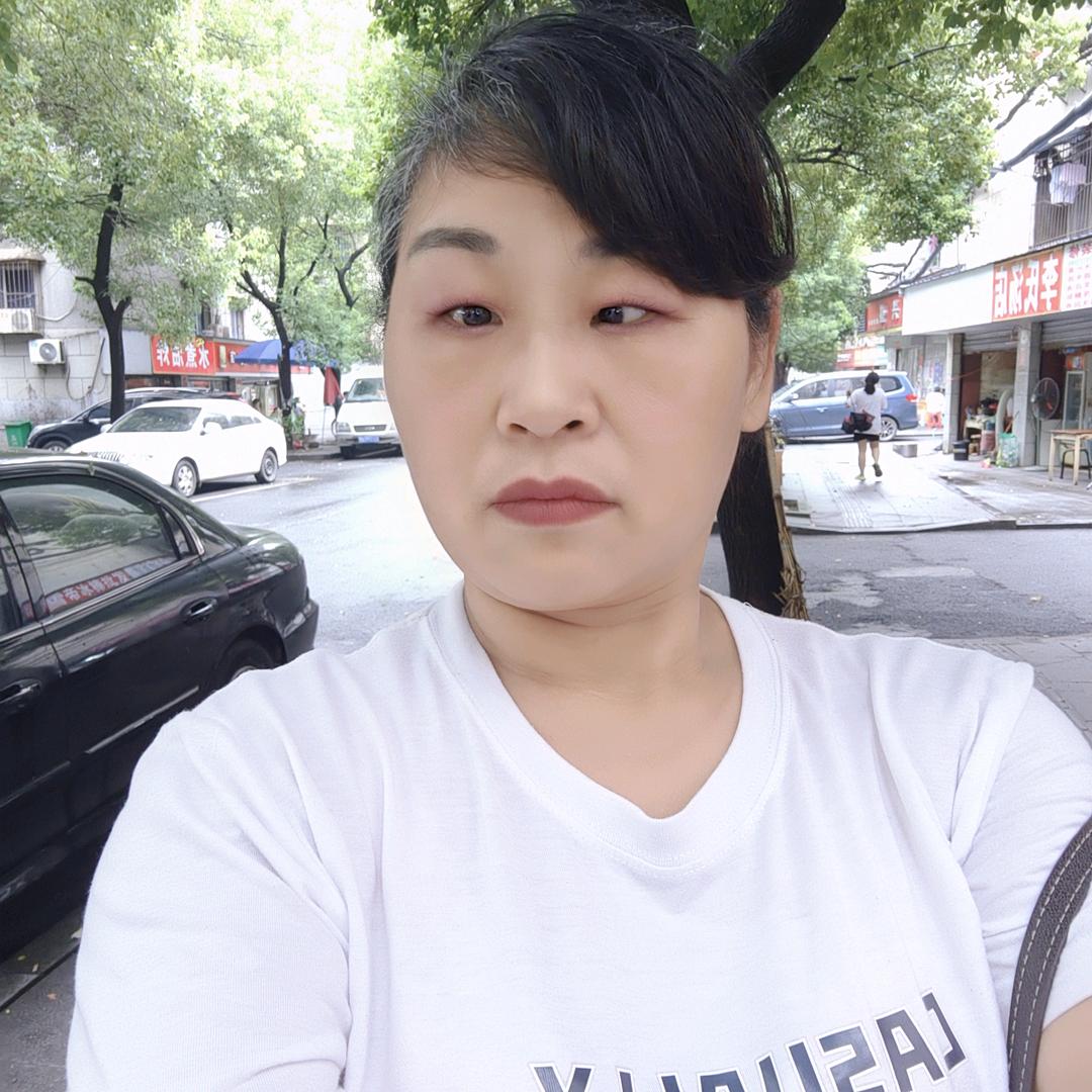 玉连不定时间开播