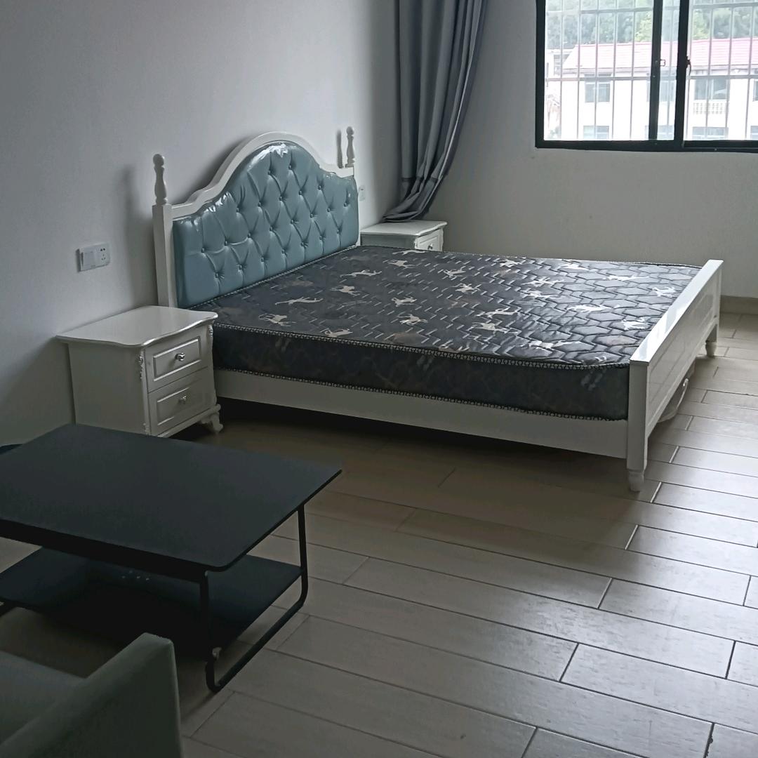 城家精品公寓（上饶月亮湾）