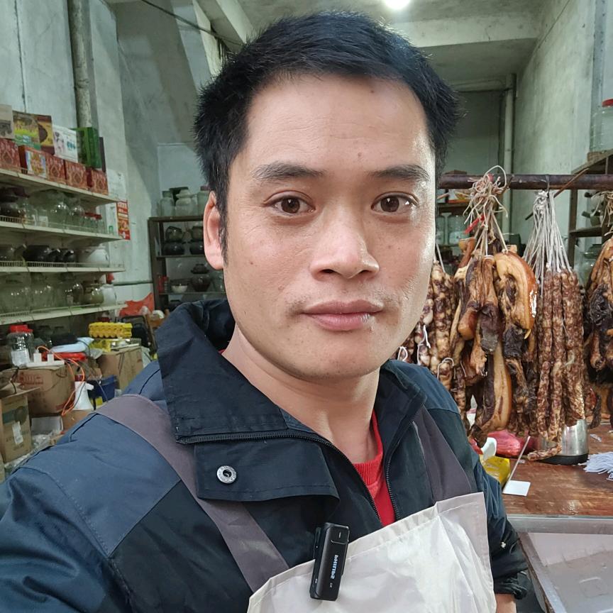 卖猪肉大叔(封阳追梦)