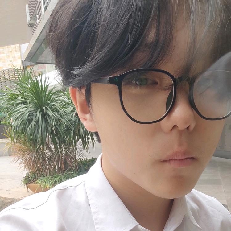 努力的小白🤧(创业人)