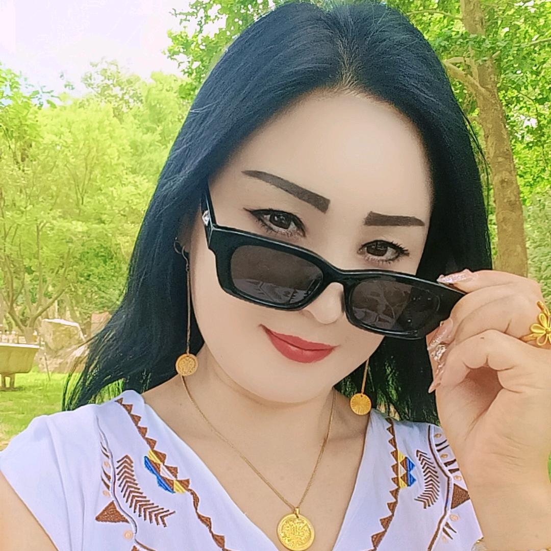 图尔荪阿依