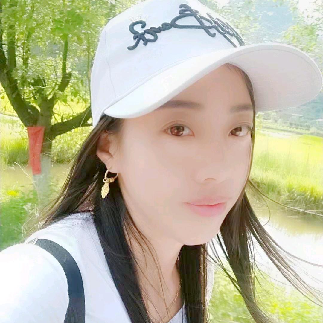 慈利卓卓