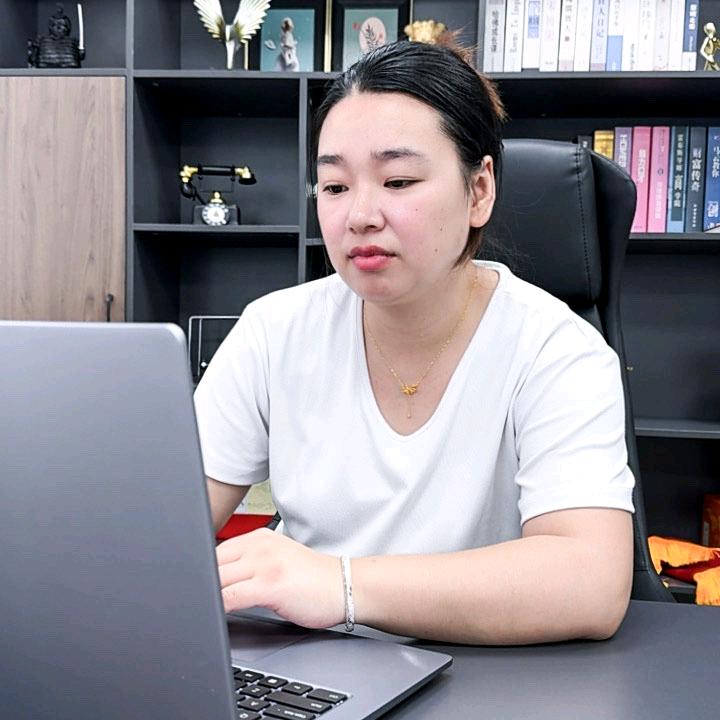 无锡何总银行圈