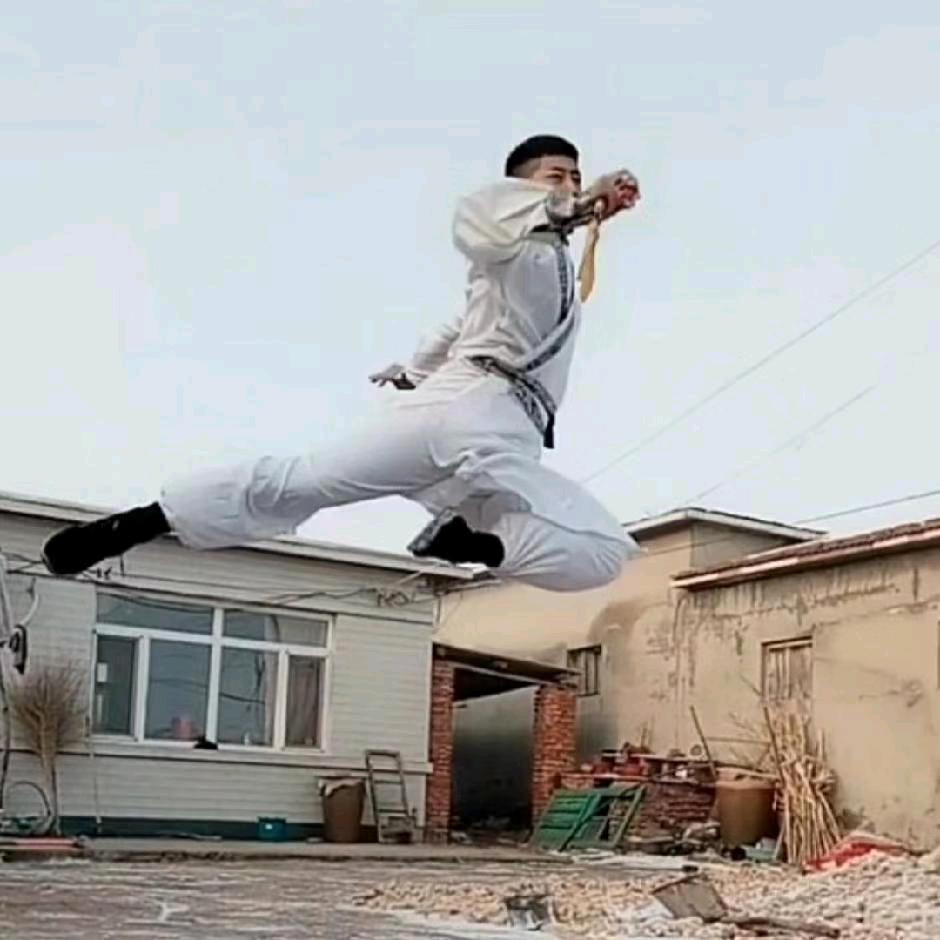 李先生
