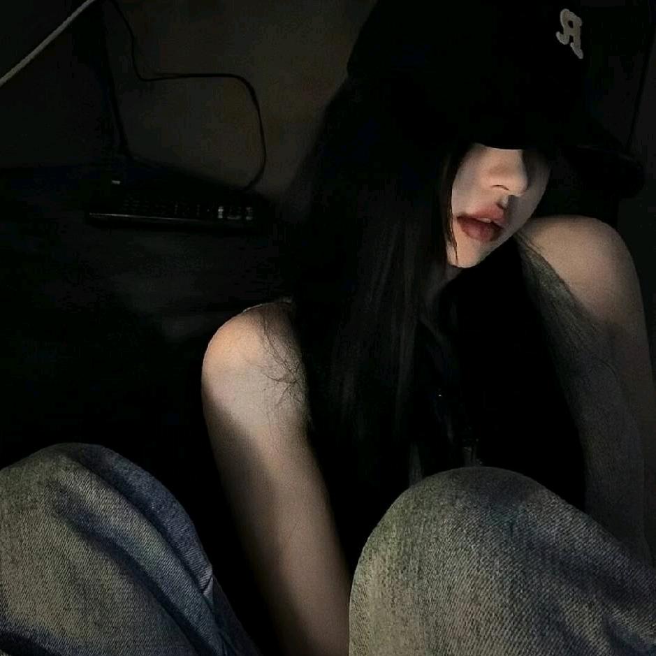 依依✨