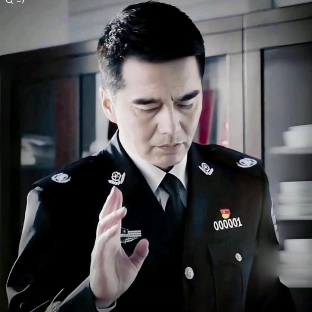 摆手是你无需多言