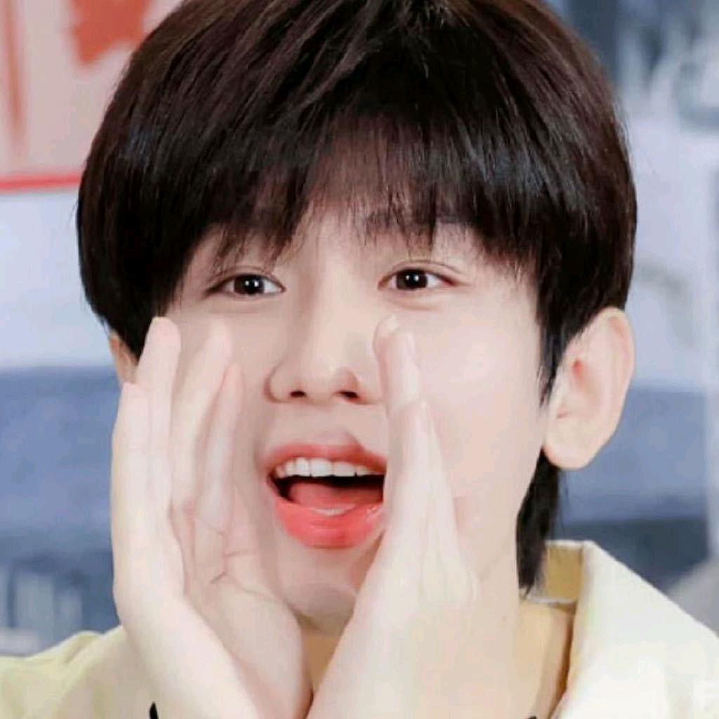 🥝何 Heᗜeᥫᩣ