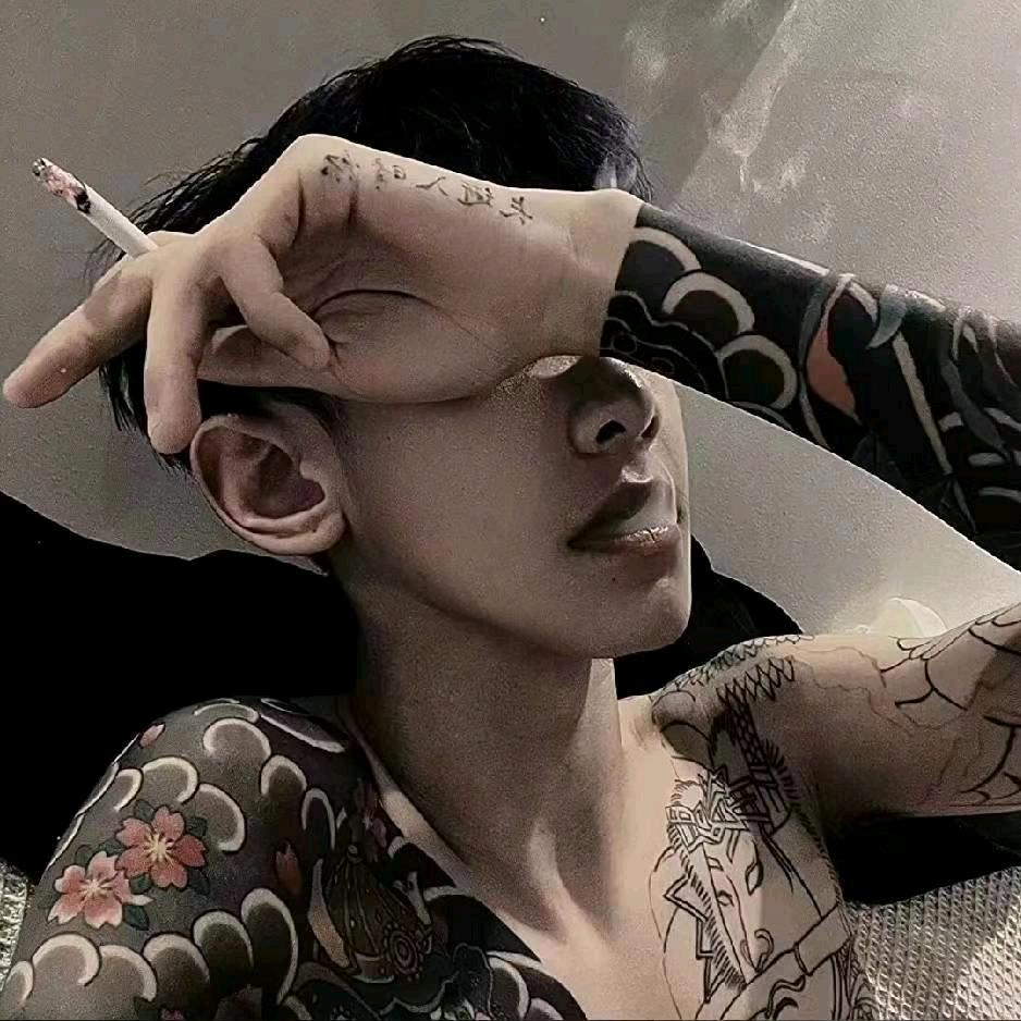 犝