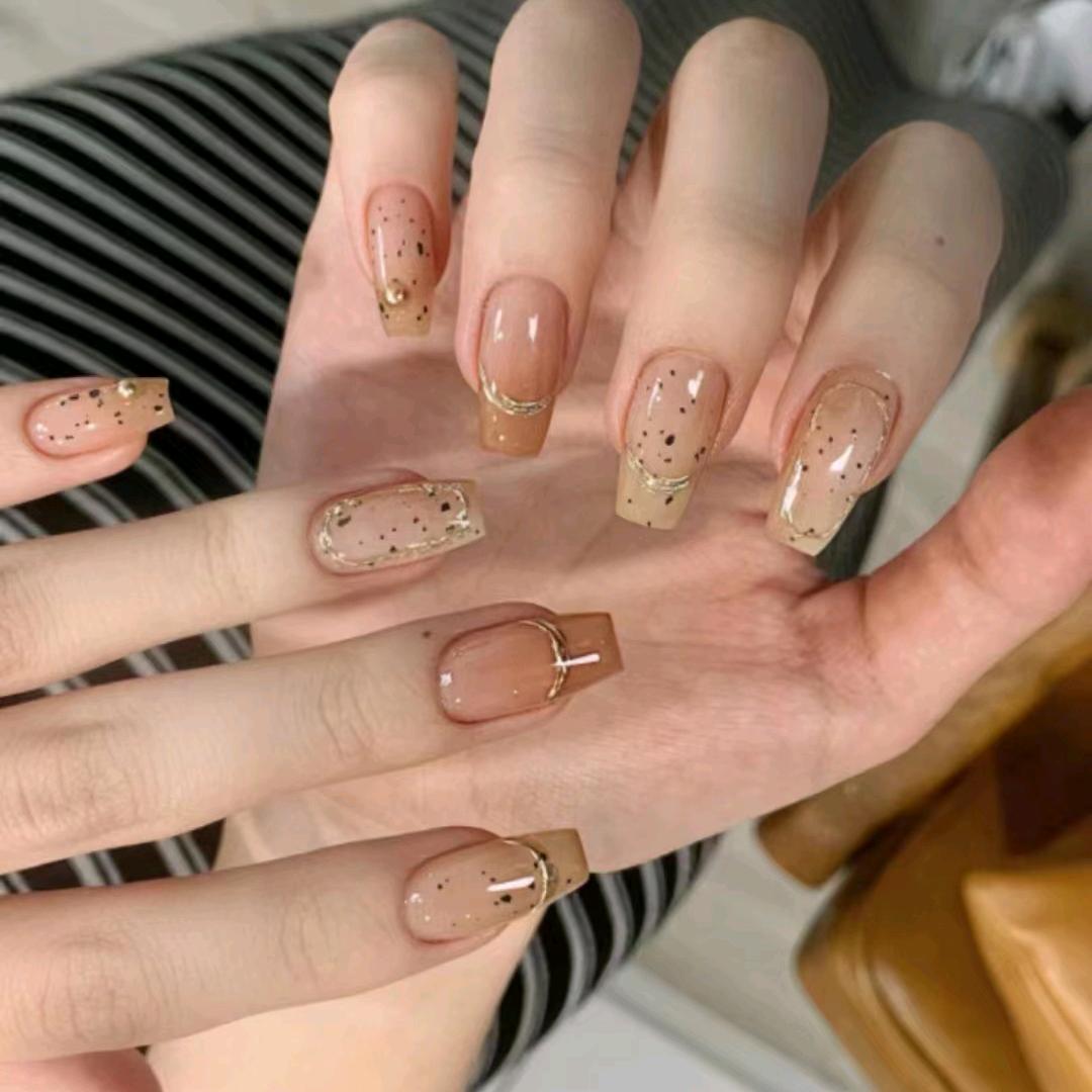 花姑娘美甲.美睫