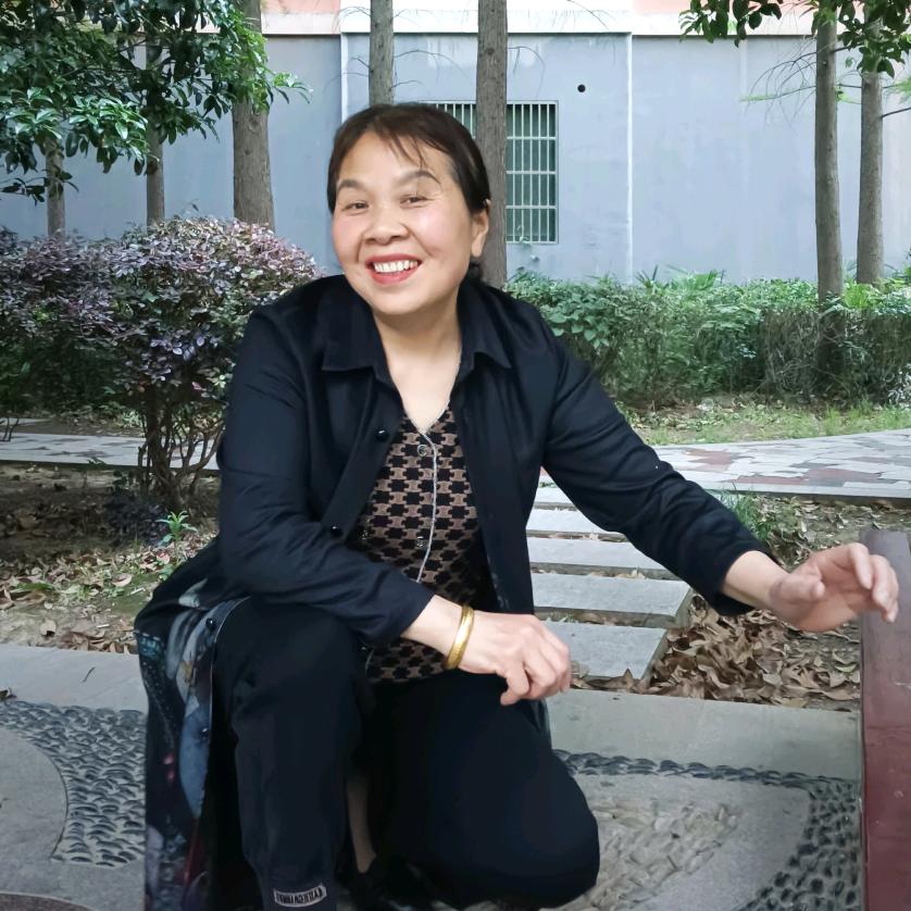 莫忘年