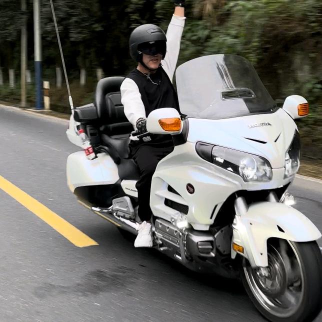 姜小白锅包肉官方号