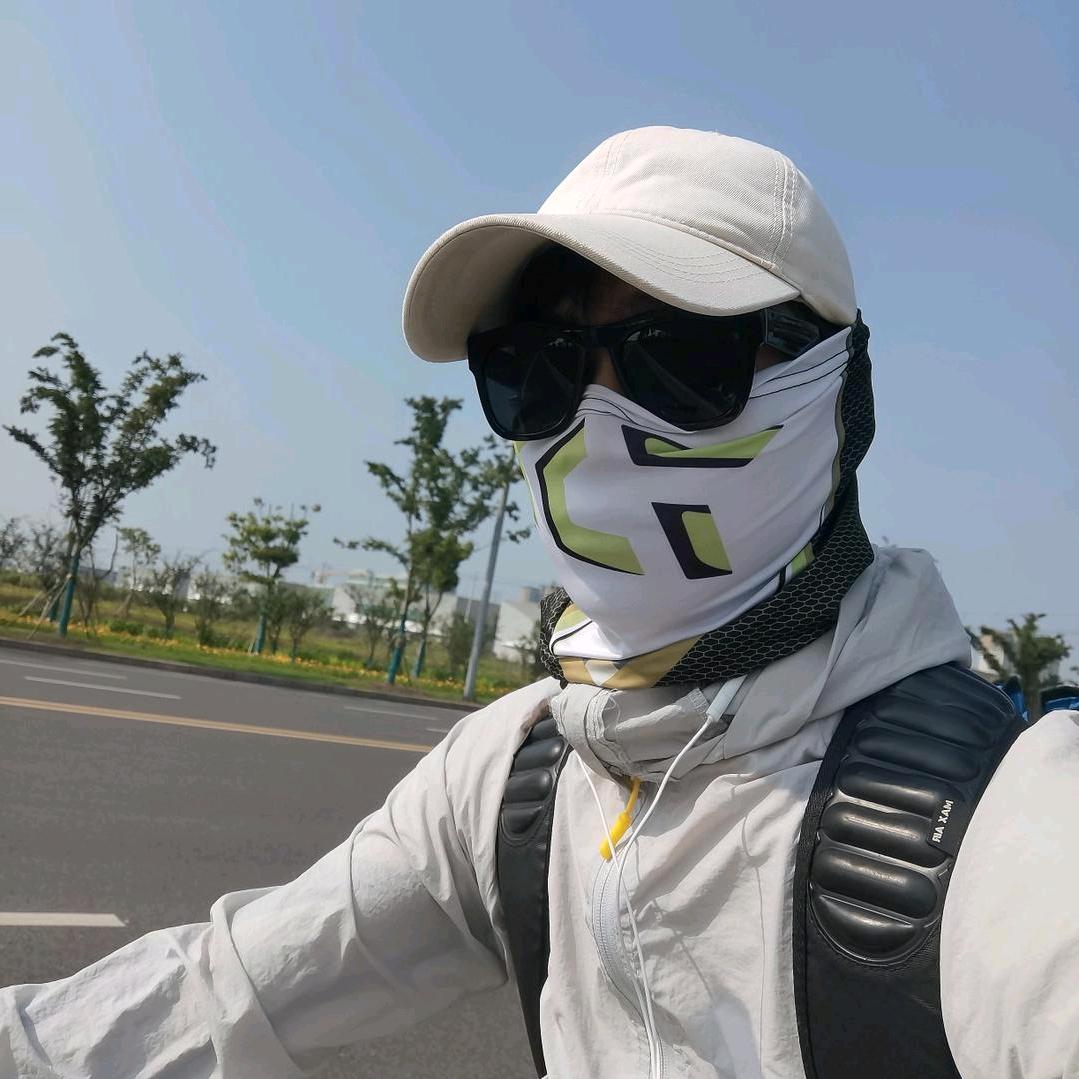 钓鱼小董