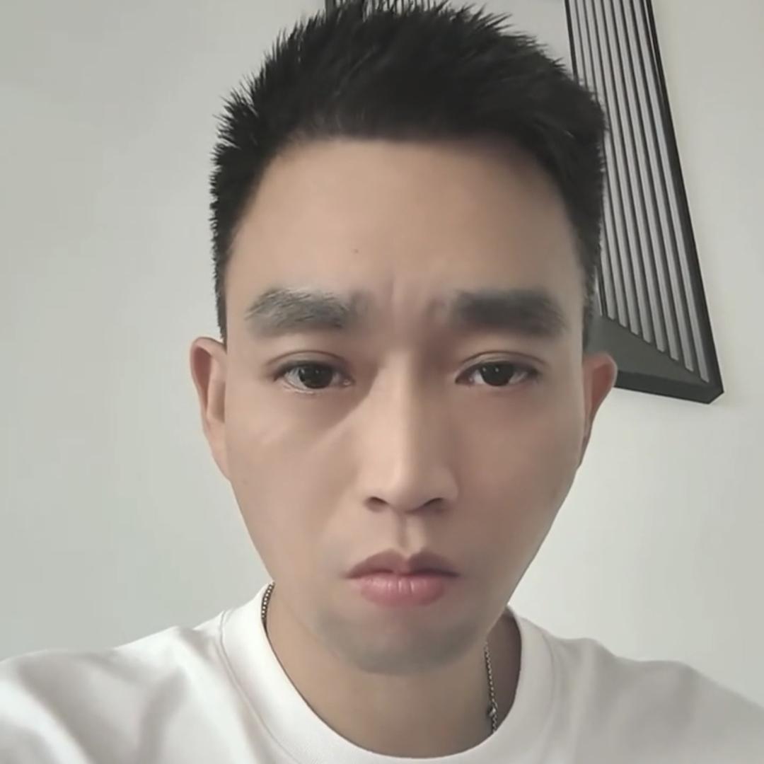 淡淡的烟丝