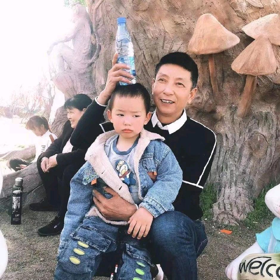 红哥个