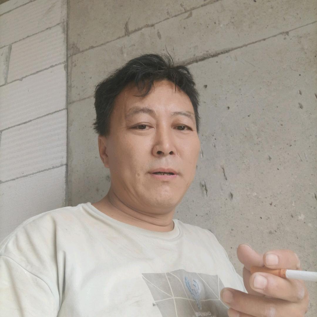 社会我，崔哥，单身