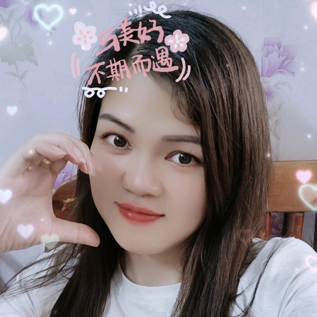 邱月