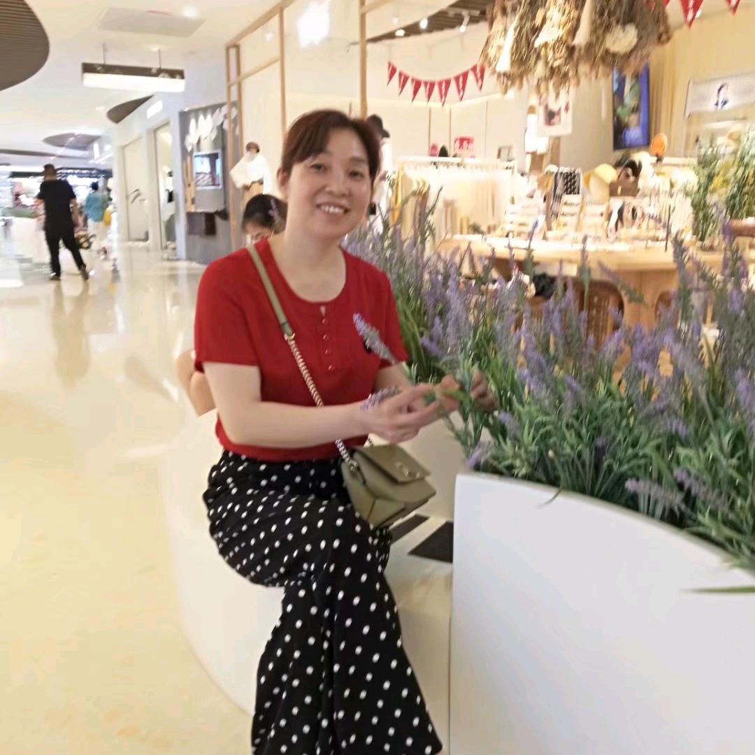 陈玉兰70年10月30日🐶