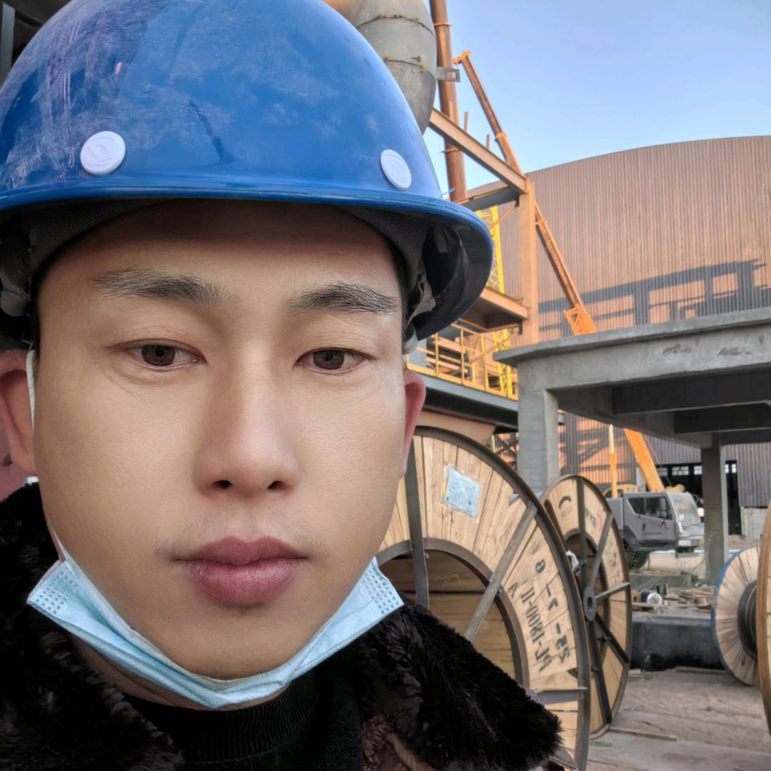 卢@砍柴人（专业电缆敷设）