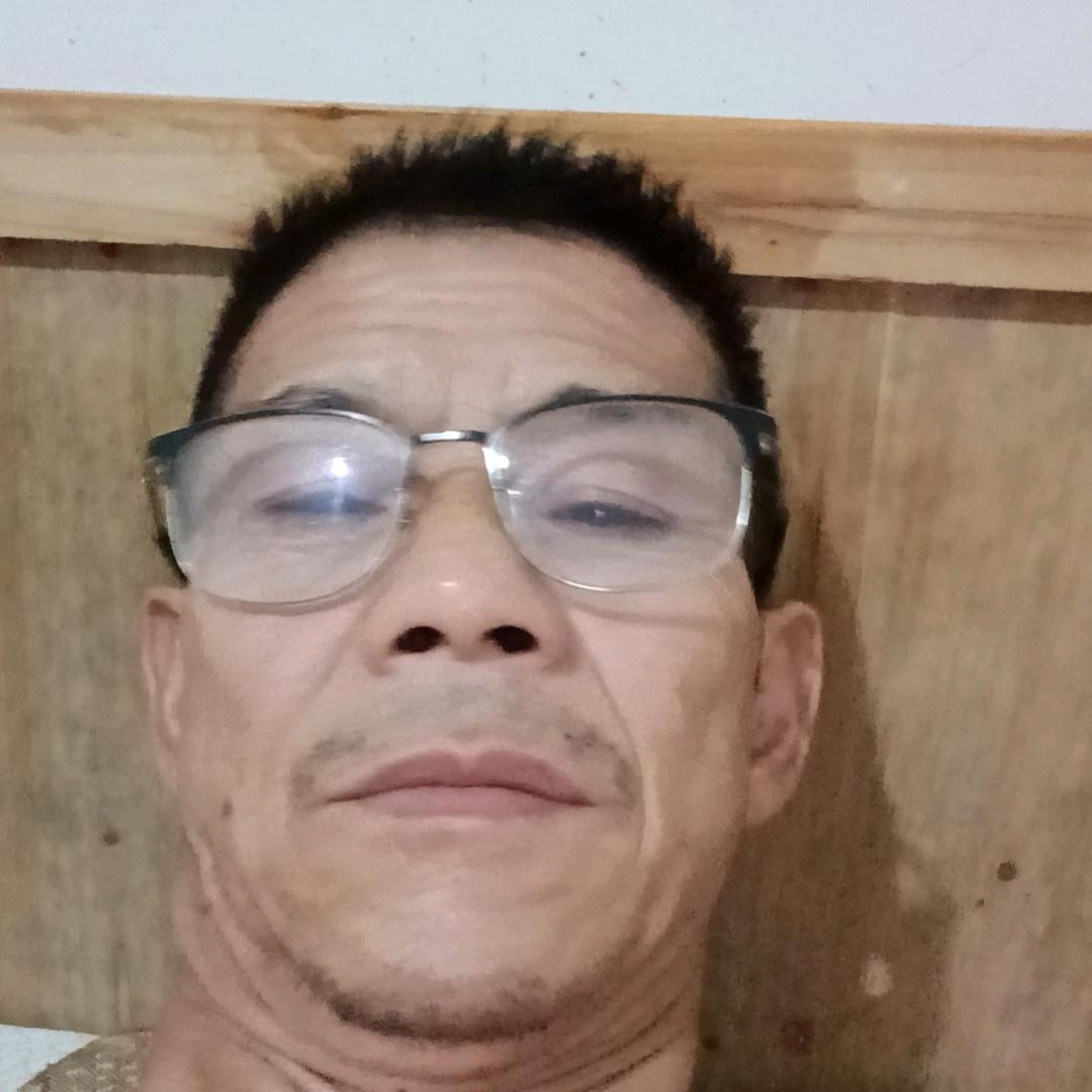 钟君平