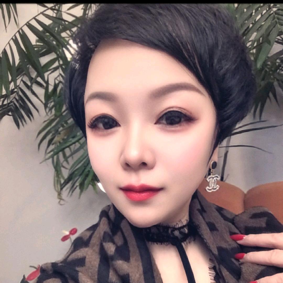 郑辉二楼闺蜜生活馆