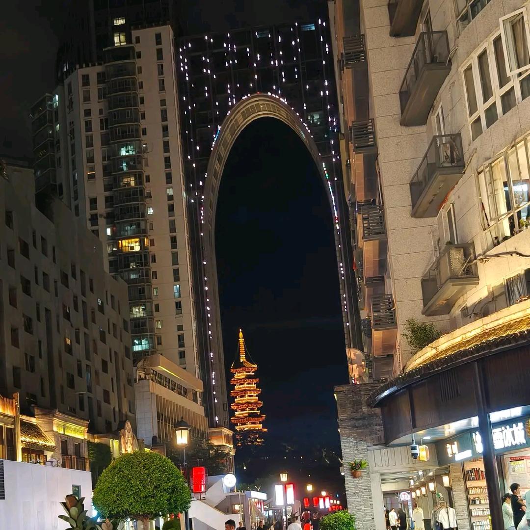 (｡･ω･｡)ﾉ♡遇见(⑉°з°)-♡