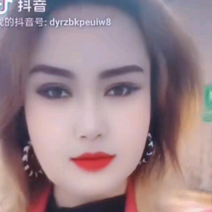 哈丽带木